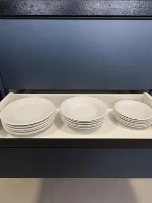 A planta de Lindo apto tudo novinho, prédio frente mar