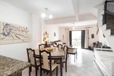 Uma área de estar em APARTAMENTO BEIRA MAR LATERAL NA PRAIA DE MARISCAL 2661