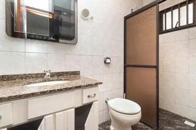 Uma casa de banho em APARTAMENTO BEIRA MAR LATERAL NA PRAIA DE MARISCAL 2661