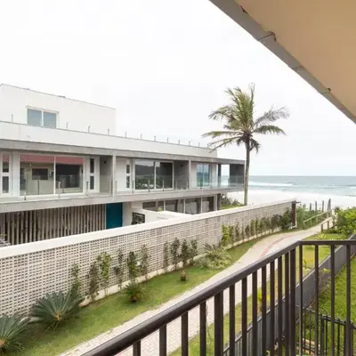 APARTAMENTO BEIRA MAR LATERAL NA PRAIA DE MARISCAL 2661