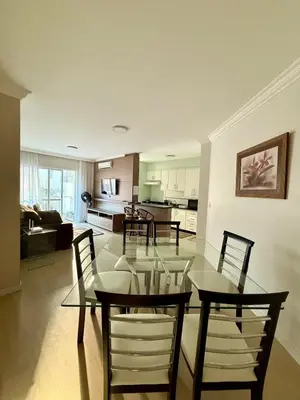 A planta de Apartamento quadra mar