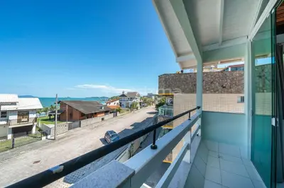Uma vista do mar geral ou uma vista do mar a partir da casa de férias