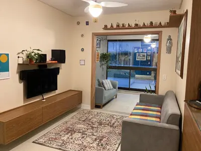 Uma televisão e/ou sistema de entretenimento em Spazio di Patricia - piscina aquecida