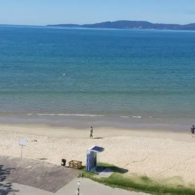 Apartamento 3 quartos e 3 sacadas de frente para o mar com visão panorâmica de toda praia de Itapema