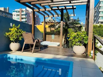 A piscina em ou perto de Residencial com Piscina e Jacuzzi com vista para a Natureza