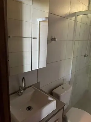 Uma casa de banho em casa praia miseria