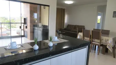 A cozinha ou kitchenette de Coberturas e apto para locação em Bombinhas, Mariscal
