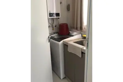 A cozinha ou kitchenette de Apto Almeida Moraes 2 suítes Meia Praia