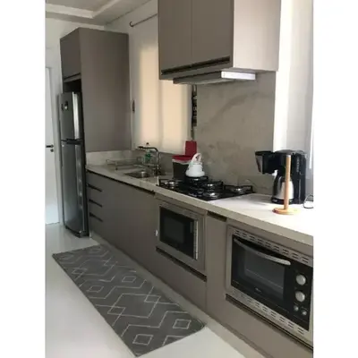 Apto Almeida Moraes 2 suítes Meia Praia