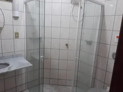 Uma casa de banho em Apartamento Meia Praia Itapema