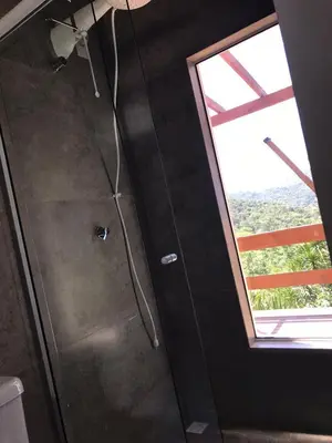 Uma casa de banho em Suíte Vista Mar Praia Estaleiro Balneário Camboriú
