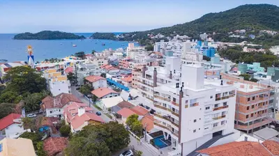 A planta de Mario Guilherme 207 – Aconchegante Apartamento a poucos metros da Praia de Bombinhas.
