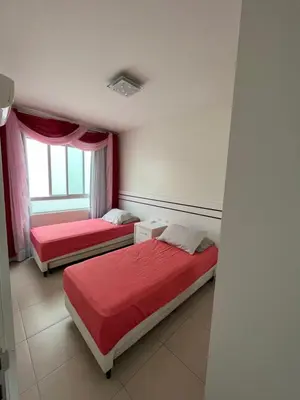 A planta de Apto de 3 quartos na Praia de Palmas, com garagem