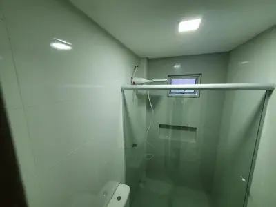 Uma casa de banho em Recanto Residencial Mariscal - Apartamento 2 quartos