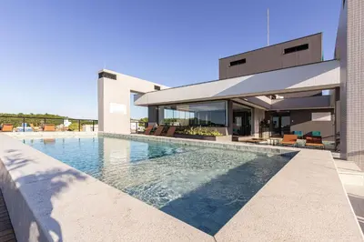 A planta de Adra 101 - Apartamento no Centro de Bombinhas - Rooftop com piscina e academia - À poucos Metros da Praia.