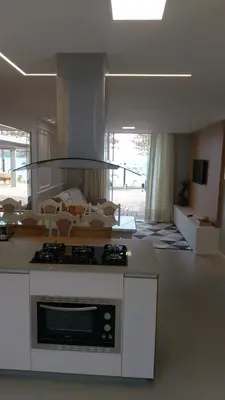 A cozinha ou kitchenette de Apartamento Frente Mar em Porto Belo