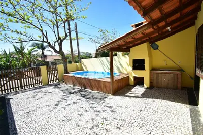 A piscina em ou perto de Casa Canela, 450 mts da Praia de Mariscal.