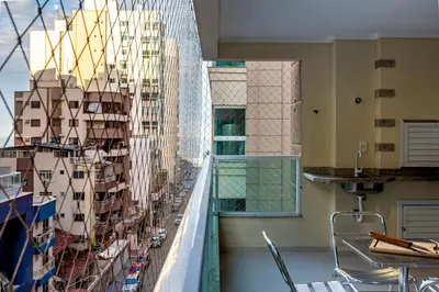 A planta de Com garagem e banheira a 150m da praia N1188