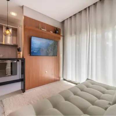 Apartamento com duas suítes no centro de Bombinhas