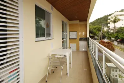 Uma varanda ou terraço em 1012 Apto no centro Praia de Bombinhas