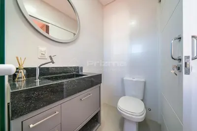 Uma casa de banho em Lindo Duplex na Praia de Canto Grande com ótima localização