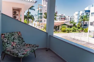 Uma varanda ou terraço em #002 Linda casa 100 m praia Palmas equipadíssima