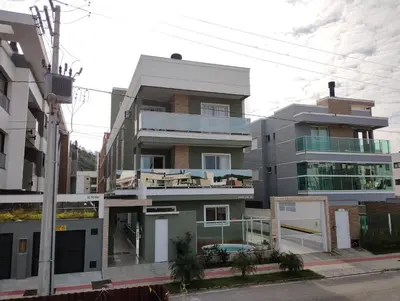 O edifício onde o apartamento está situado