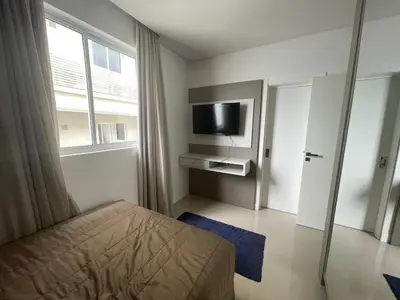 Uma televisão e/ou sistema de entretenimento em Cobertura Infinity Blue - Itapema/SC