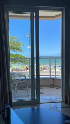 A planta de Apartamento beira mar