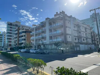 A planta de Apartamento beira mar