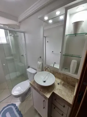 Uma casa de banho em Meu Cantinho