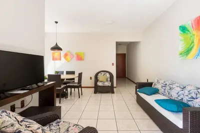 Uma televisão e/ou sistema de entretenimento em Itapema Beira Mar