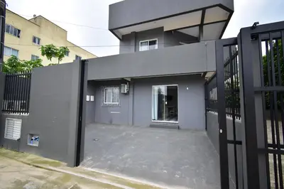 O edifício onde o apartamento está situado