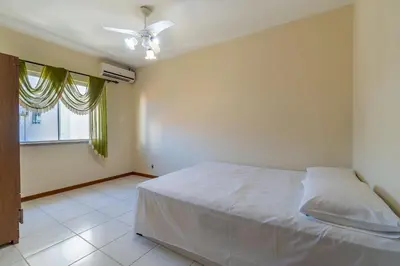 Uma cama ou camas num quarto em Espaçosa Cobertura Duplex com Piscina Privativa