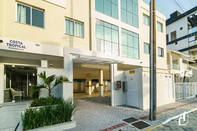 O edifício onde o apartamento está situado