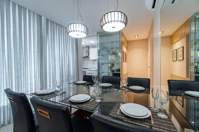 Uma área de estar em Varandas do Atlântico - Apartamento Impecável em Condo Pé na Areia