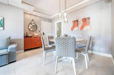 Uma área de estar em Mario Guilherme - Apto - 303 - Lindo apartamento condomínio de alto padrão com piscina e academia.