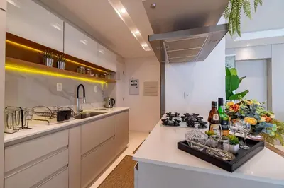 A planta de Luxuoso Apartamento em Condomínio com Piscina