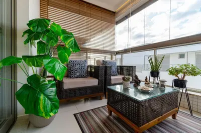A planta de Luxuoso Apartamento em Condomínio com Piscina