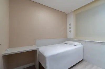 A planta de Luxuoso Apartamento em Condomínio com Piscina