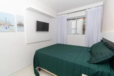 A planta de Cardeal 206B - Apartamento 2 quartos - 350 metros da Praia de Bombas!
