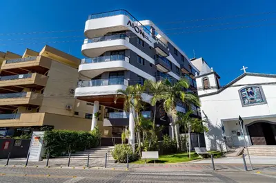 O edifício onde o apartamento está situado
