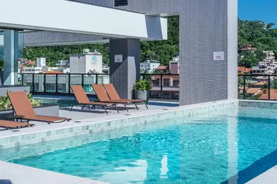 A piscina em ou perto de Adra 301 - Apartamento com 3 quartos - Centro de Bombinhas