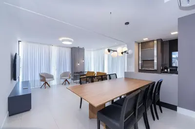 A cozinha ou kitchenette de Adra 306 - Cobertura Duplex com 3 suítes - Centro de Bombinhas