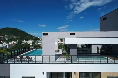 A piscina em ou perto de Adra 306 - Cobertura Duplex com 3 suítes - Centro de Bombinhas