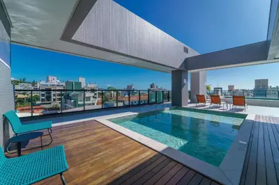A piscina em ou perto de Adra 306 - Cobertura Duplex com 3 suítes - Centro de Bombinhas