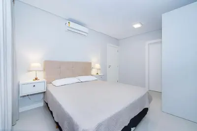 Uma cama ou camas num quarto em Mariscal Beach 101 - Apto 2 quartos na Praia do Mariscal