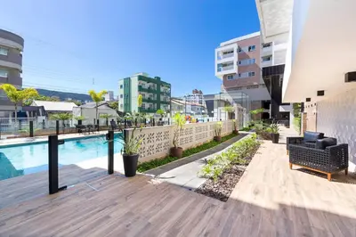 A piscina em ou perto de Terrazzo 401A - Apto 2 quartos em condomínio de luxo à 300 metros da Praia de Bombas