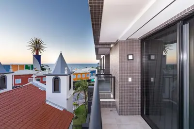 O edifício onde o apartamento está situado