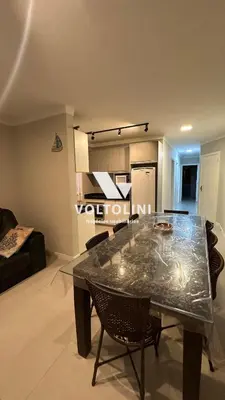 Uma área de estar em 02 APARTAMENTO TÉRREO BEIRA MAR - Apto 02